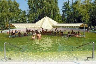 Therme Lenti Aussenbereich