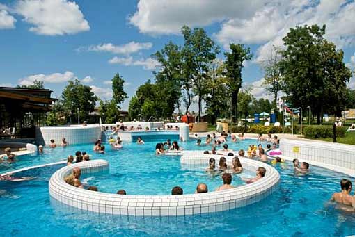 Therme und Heilbad in Pápa in Uungarn