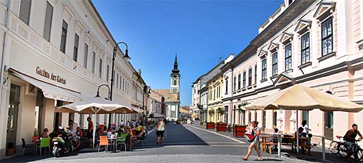 Innenstadt von Baja in Ungarn